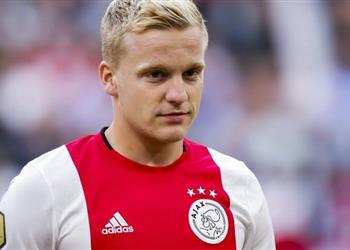 ميرور لـ مانشستر يونايتد فات الأوان فان دي بيك في ريال مدريد بنسبة تتخطى 80