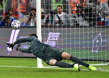 بيريز ريال مدريد كان لديه بعض الحظ أمام أتلتيكو وكورتوا أفضل حارس في العالم