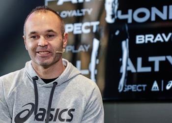 إنييستا مدافع ا عن فالفيردي ما يفعله برشلونة قبيح بعض الشيء