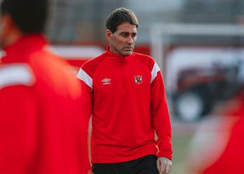 فايلر يمنح لاعبي الأهلي الأساسيين في مباراة بلاتنيوم راحة سلبية