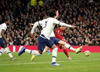 أسطورة تشيلسي صلاح وماني لا يستطيعان القيام بما فعله فيرمينو أمام توتنهام