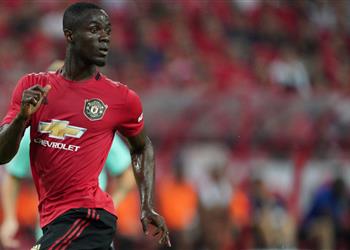 الظهور الأول هذا الموسم مع مانشستر يونايتد يقترب إيريك بايلي يتعافى من الإصابة