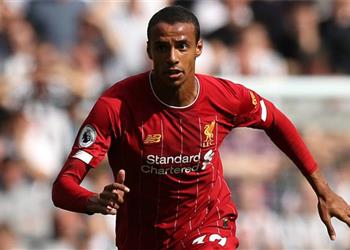 كلوب يكشف موقف ماتيب وث نائي ليفربول من اللعب ضد مانشستر يونايتد