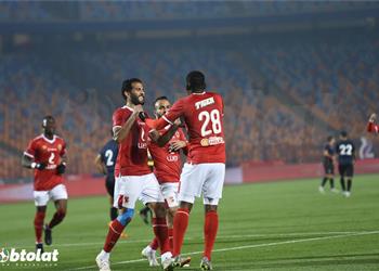 فيديو كاف يختار هدف مروان محسن في مباراة الأهلي وبلاتينيوم ضمن الأفضل بالجولة الرابعة