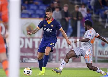 تقارير إنتر ميلان يحسم صفقة ظهير روما والكشف الطبي الأربعاء