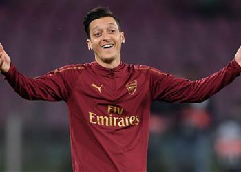 أوزيل لن أرحل عن آرسنال وعانيت من فترة صعبة مع إيمري