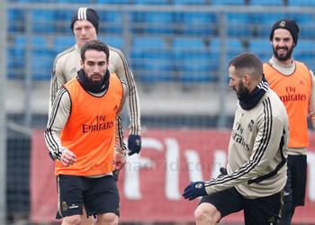 بنزيما ويوفيتش يشاركان في تدريبات ريال مدريد ويقتربان من مواجهة إشبيلية