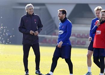 سيتين من المستحيل أن يتكرر ميسي في التاريخ واحتفظ بقمصان بوسكيتس بمنزلي