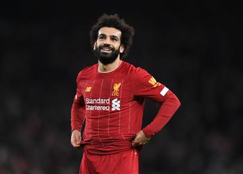 العقدة م ستمرة فيديو محمد صلاح يهدر انفرادا أمام شباك مانشستر يونايتد