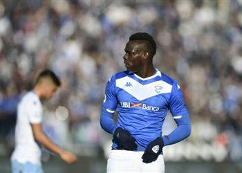 رسمي ا بالوتيلي يغيب عن مواجهة ميلان بسبب الإيقاف