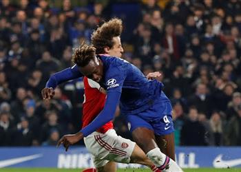 فيديو ديفيد لويز ي هدي ركلة جزاء لـ تشيلسي ويحصل على بطاقة حمراء