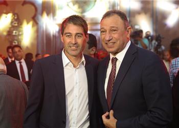 الخطيب يحضر مران الأهلي لدعم اللاعبين قبل موقعة النجم الساحلي