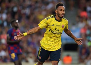 برشلونة يستقر على أوباميانج بديل ا لـ سواريز ويضع خطة لإغرائه من أجل الموافقة