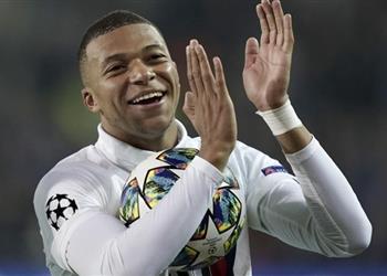 مبابي نيمار بدأ استعادة مستواه المعهود وإيكاردي من أفضل مهاجمي العالم