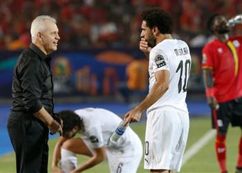 فيديو أجيري لم تصدر أي مشكلة من محمد صلاح الأفضل في إفريقيا وهذا ما ينقص الكرة المصرية