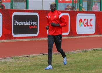 الأهلي يعلن عبر بطولات قيد أليو بادجي في قائمة الفريق المحلية والإفريقية