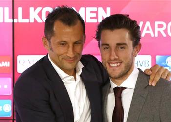 مدير بايرن ميونخ يلمح لإبرام صفقة جديدة بعد أودريوزولا ويعلق على مستقبل بواتينج