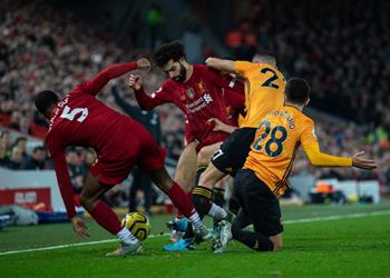 تعرف على معلق مباراة ليفربول وولفرهامبتون في الدوري الإنجليزي اليوم