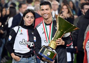 تقرير بطولات رقم إعجازي بعد هدفه أمام روما لن تصدق كم بطولة سجل خلالها كريستيانو رونالدو