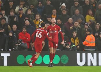 فيديو برأسية هندرسون ليفربول يتقدم سريع ا بالهدف الأول أمام وولفرهامبتون