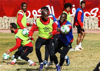 فايلر يخصص فقرة ترفيهية في مران الأهلي وتدريبات قوية للحراس