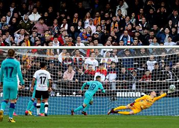 تير شتيجن يجب علينا تنفيذ ما يطلبه كيكي سيتين