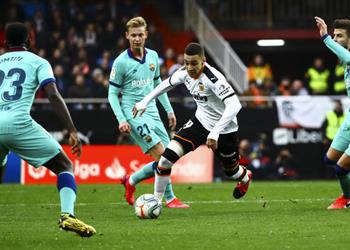 48 ساعة تحسم مستقبل مورينو مع فالنسيا وبرشلونة يضع خطتين لضمه