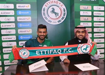 رغم التعاقد مع وليد أزارو الاتفاق السعودي يضم مهاجم ا جديد ا في يناير