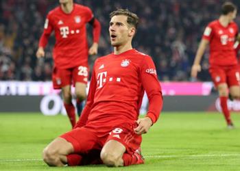 جوريتسكا احتفالي أمام شالكة لست منافق ا