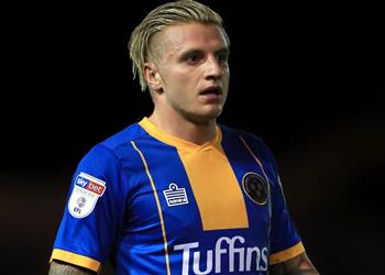 العودة تكتمل فيديو مهاجم شروزبري يواصل تألقه ويسجل هدف التعادل ضد ليفربول