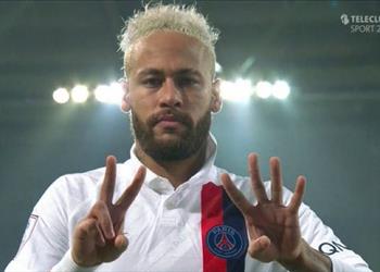 فيديو نيمار يسجل ويهدي هدفه للراحل كوبي براينت