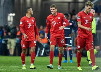 رومينيجه يكشف موقف بايرن ميونخ من تجديد عقود سداسي الفريق