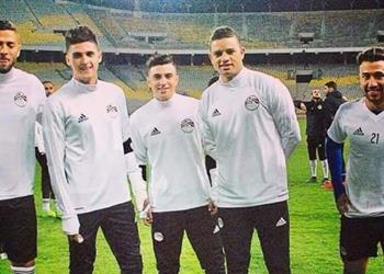 تقارير مدافع منتخب مصر يقترب من الدوري الفرنسي