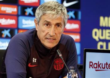 كيكي سيتين عن عدم ضم برشلونة لرأس حربة أتيت من الوحل وقادر على التعامل مع أي شيء