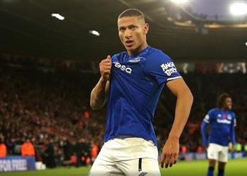 سكاي إيفرتون يرفض عرض ا خرافي ا من برشلونة لضم ريتشارليسون