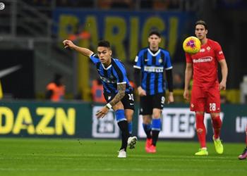 بالفيديو إنتر ميلان يعبر فيورنتينا بثنائية ويلاقي نابولي في نصف نهائي كأس إيطاليا