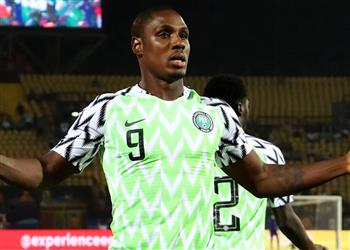 ديلي ميل مانشستر يونايتد يسعى لإنقاذ هداف أمم إفريقيا من فيروس كورونا