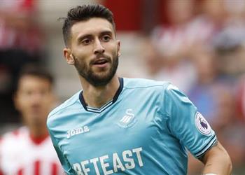 رسمي ا أستون فيلا يعلن تعاقده مع مهاجم إسباني