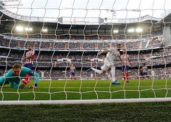 بنزيما يستفز جماهير أتلتيكو مدريد بعد الانتصار في الديربي