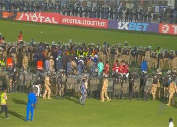 طارق قنديل محمود الخطيب رفض مغادرة الملعب قبل الاطمئنان على جماهير الأهلي