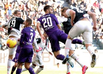 دي ليخت بعد الفوز على فيورنتينا سعيد بهدفي الأول في ملعب يوفنتوس