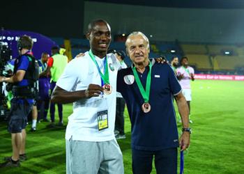 مدرب نيجيريا يفتح الباب أمام عودة إيجالو بعد انتقاله لمانشستر يونايتد