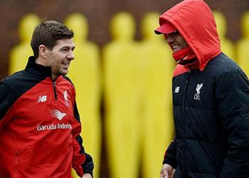 جماهير ليفربول تطالب كلوب بإعادة جيرارد إلى صفوف الريدز كلاعب