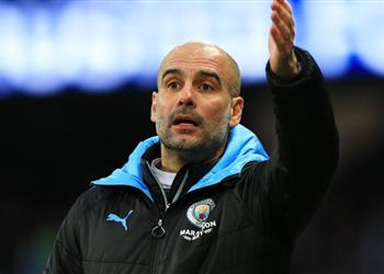 بعد طلب جوارديولا مانشستر سيتي يبدأ م راقبة مدافع سوانزي سيتي