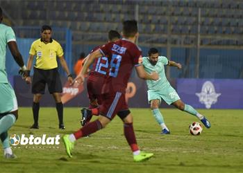 محمود فتح الله من المحتمل تقديم شكوى ضد الحكم بسبب ظلم بيراميدز أمام الأهلي