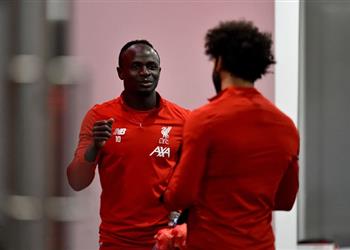 مدرب السنغال الأسبق ينصح ماني عليك امتلاك أنانية محمد صلاح للتفوق عليه