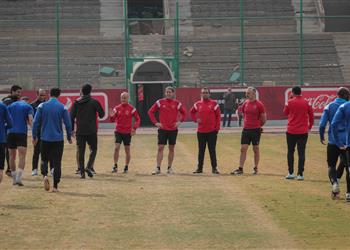 الأهلي يستأنف تدريباته استعداد ا لطلائع الجيش واقتراب عودة رمضان صبحي