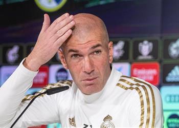 زيدان يدافع عن مارسيلو وينفي أنباء غضبه من بيل في ريال مدريد