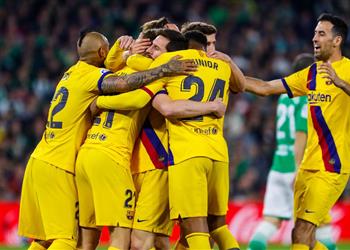 فيديو عبقرية ميسي تقود برشلونة لقلب الطاولة على بيتيس بثلاثية ومواصلة مطاردة ريال مدريد في صدارة الليجا