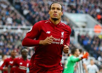 بسبب يوفنتوس ليفربول يستعد لتأمين فان دايك بعقد جديد وراتب مغري